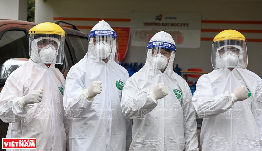 Vietnamese Embassy in Russia raises donations for vaccine fund at home